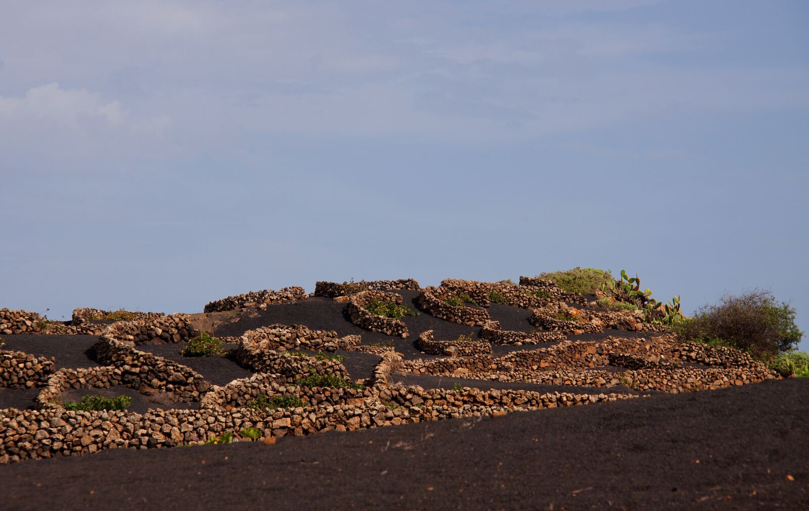 Canon EOS 50D sample photo. Volcanic, ash, lava photography