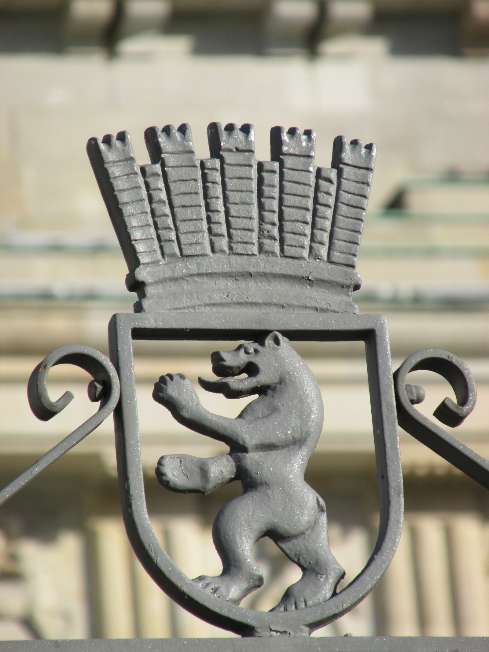 Canon PowerShot SX160 IS sample photo. Berlin, coat of arms photography