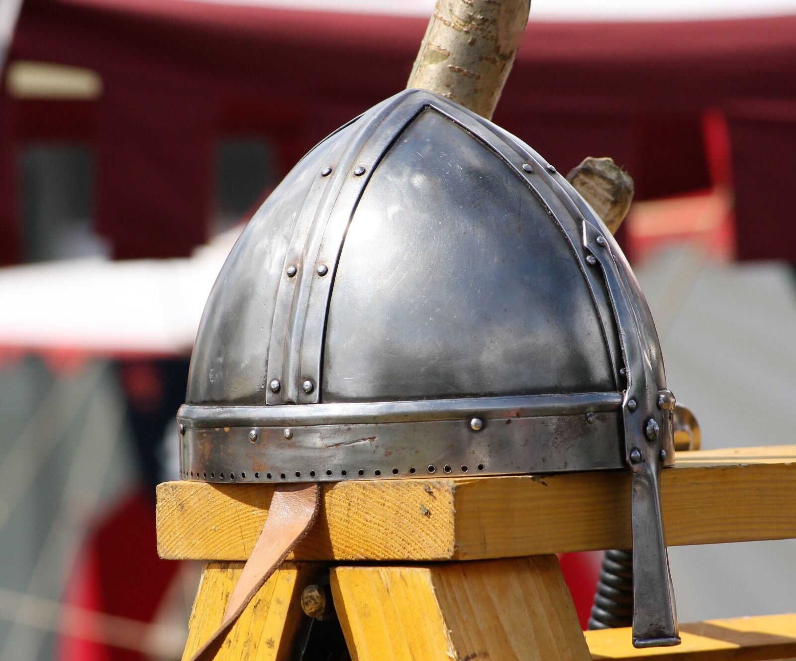 Canon EOS 40D sample photo. Helm, armor, protection photography