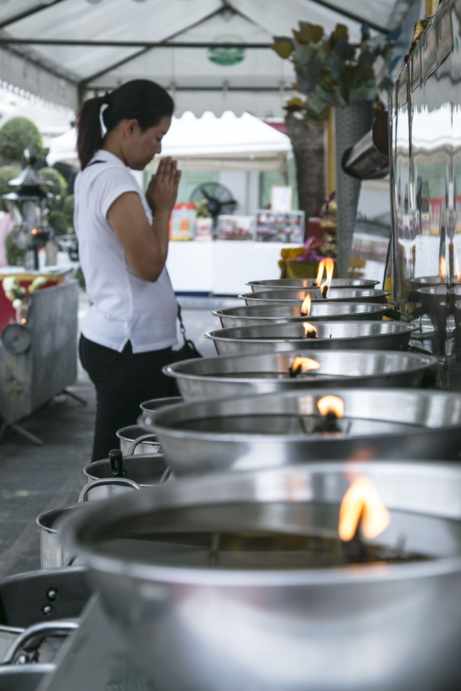Canon EOS 6D + Canon EF 24-105mm F4L IS USM sample photo. Prayer, flame, temple photography