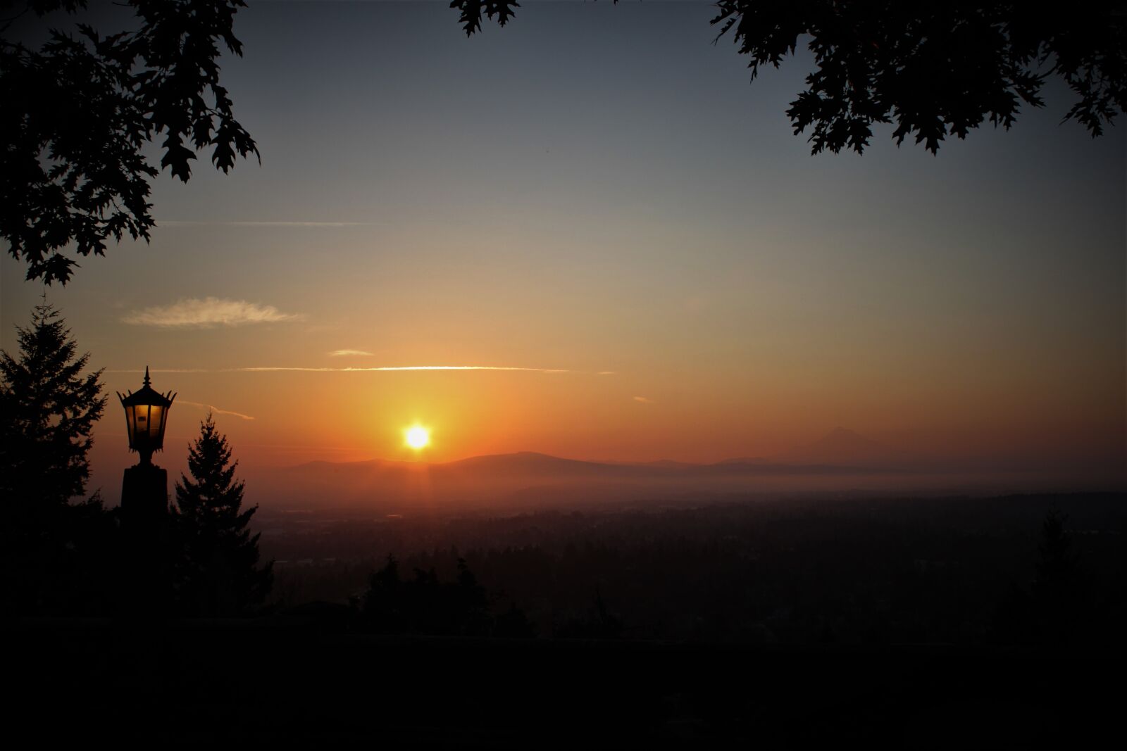 Canon EOS 500D (EOS Rebel T1i / EOS Kiss X3) sample photo. Sunrise, vista, panorama photography
