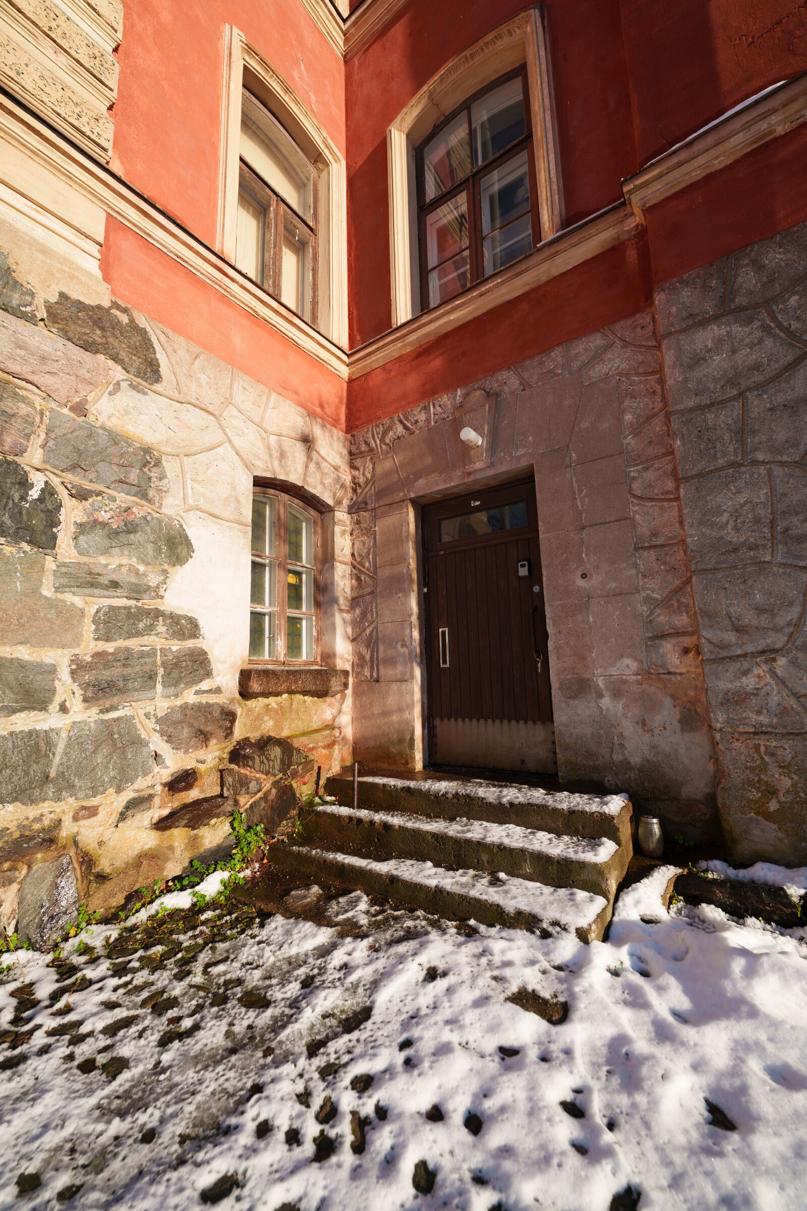 Sigma 14mm F1.4 DG DN sample photo. Corner light photography
