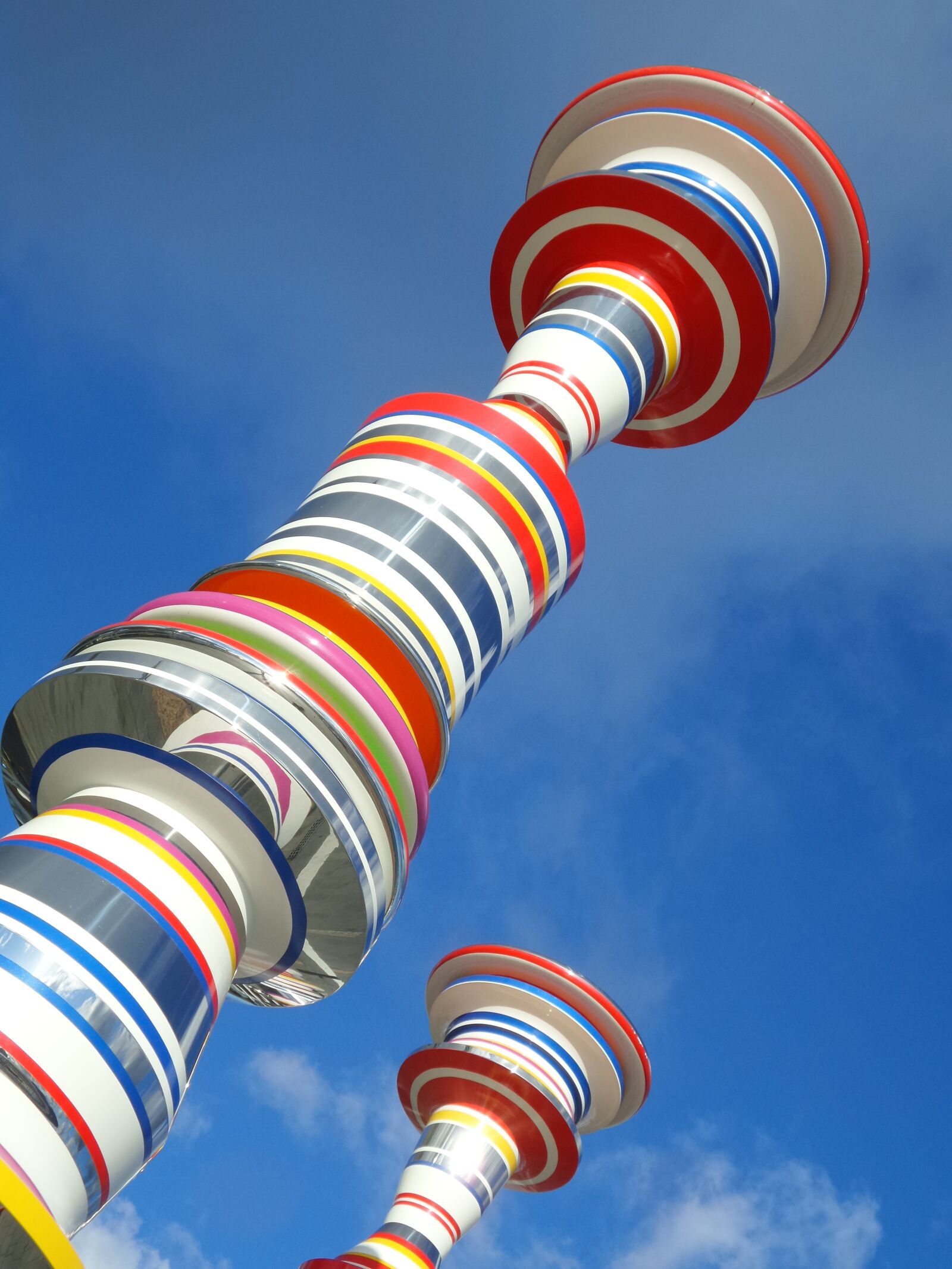 Samsung Galaxy K Zoom sample photo. Art, colorful, towers photography