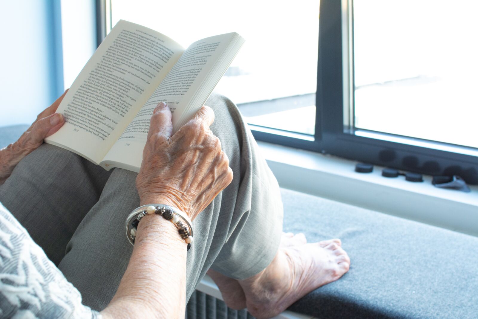 Nikon D5200 sample photo. Hands, old, old age photography