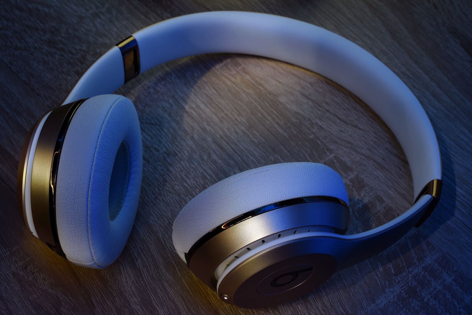 Nikon D5300 sample photo. Beats, headphones, ear cups photography