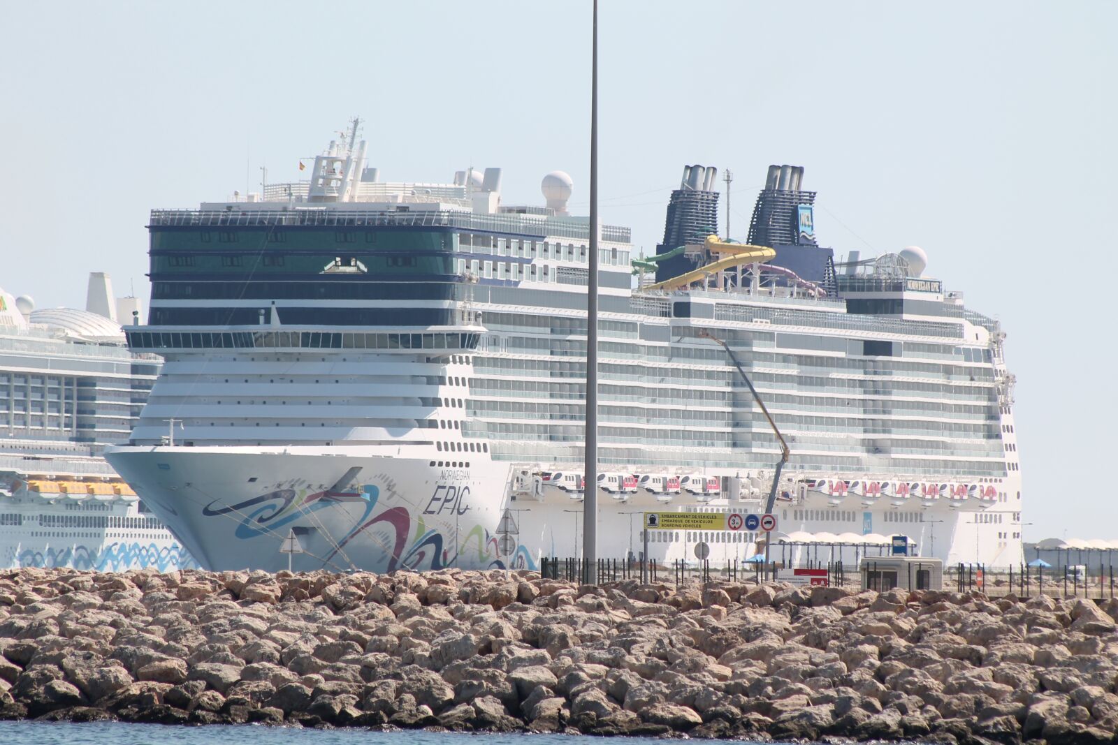 Canon EF75-300mm f/4-5.6 sample photo. Ship, cruise ship, vacations photography