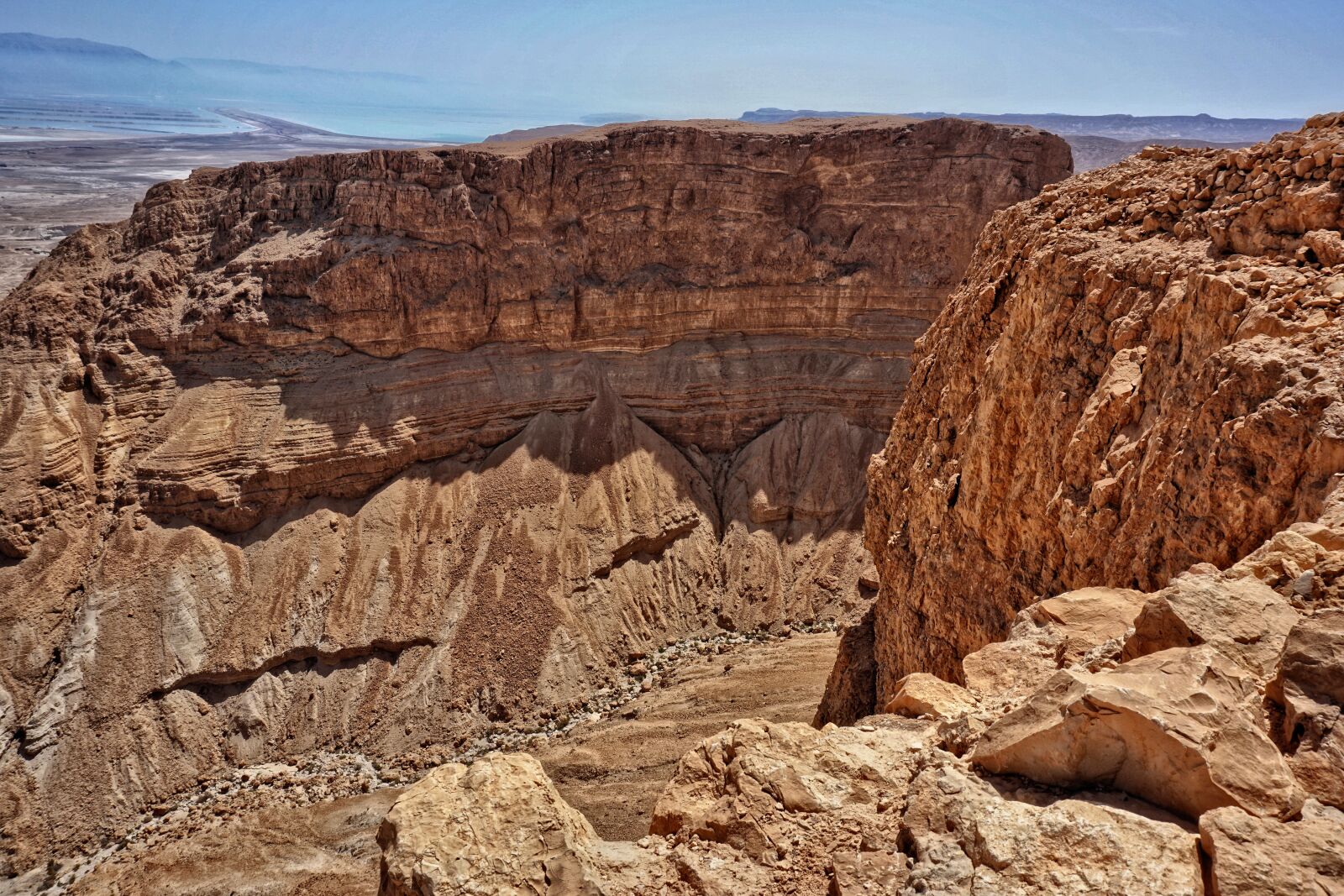 Sony E 16-50mm F3.5-5.6 PZ OSS sample photo. Nature, landscape, rock photography