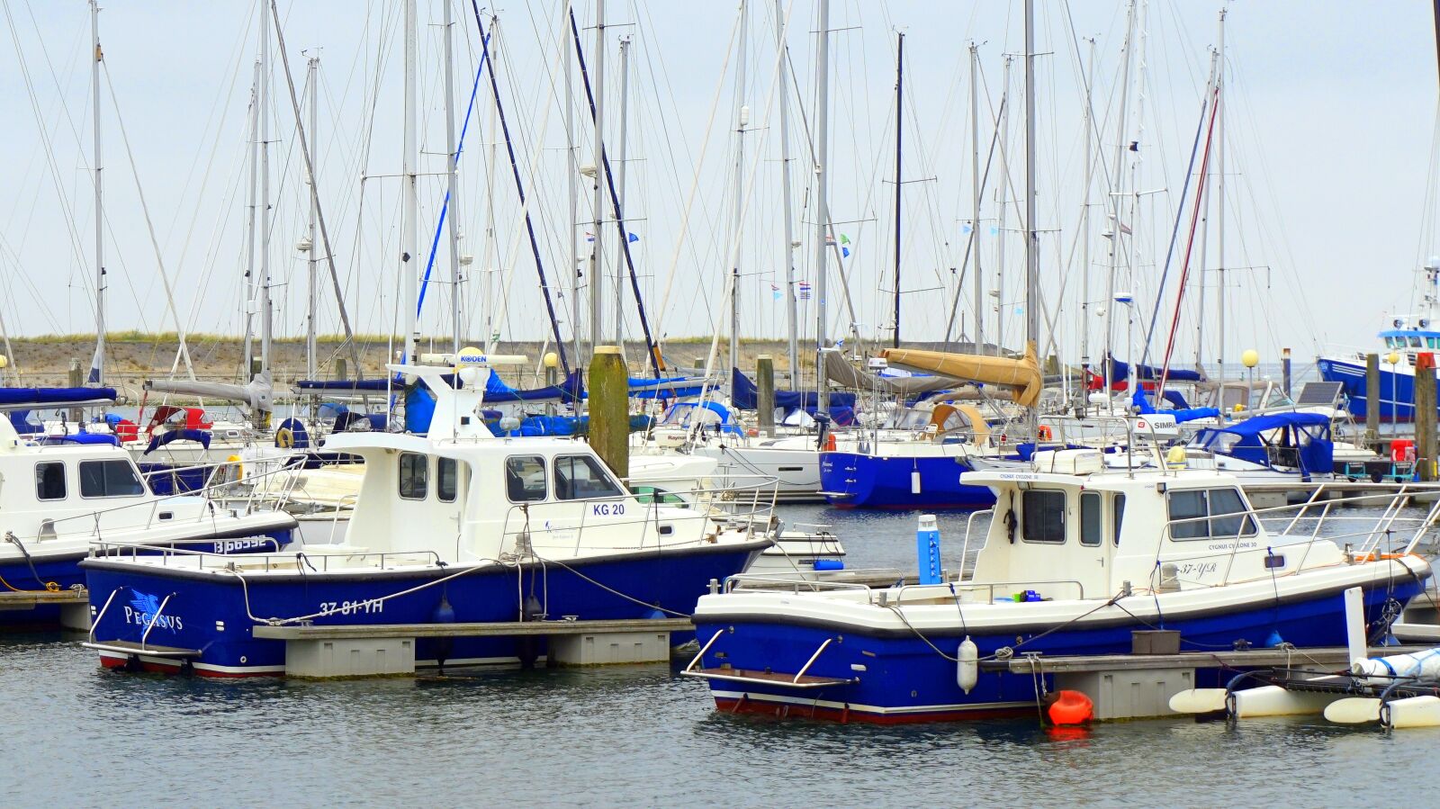 Sony Alpha a5000 (ILCE 5000) sample photo. Sail, port, sailing vessel photography
