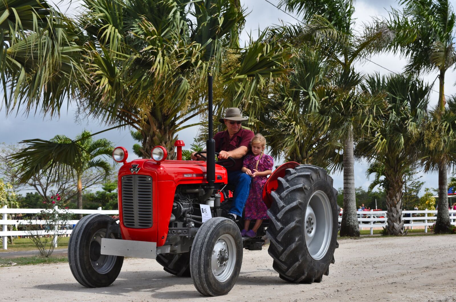 Nikon D7200 sample photo. Summer, transportation system, vehicle photography