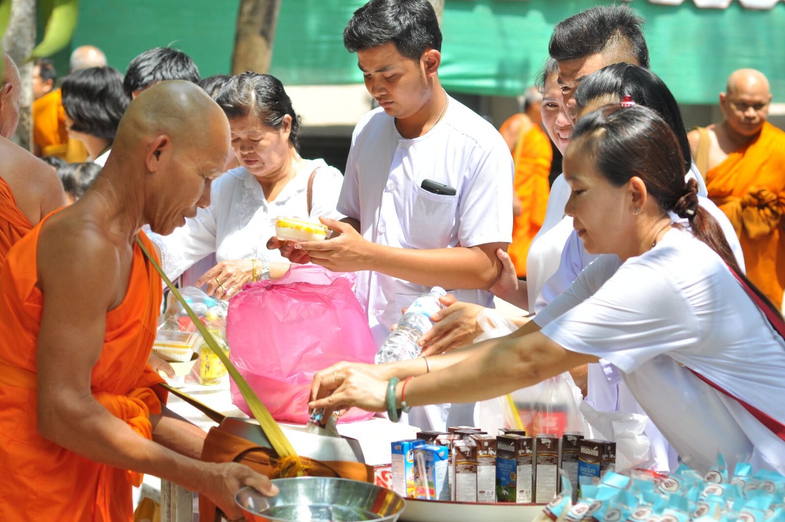 Nikon D90 sample photo. Buddhism, the english, buddhists photography