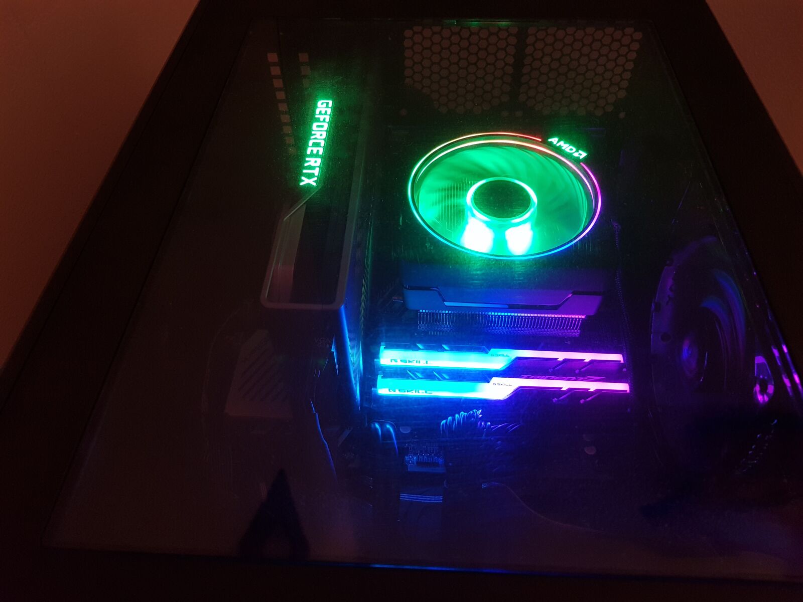Samsung Galaxy S8 sample photo. Running gaming pc, gaming photography