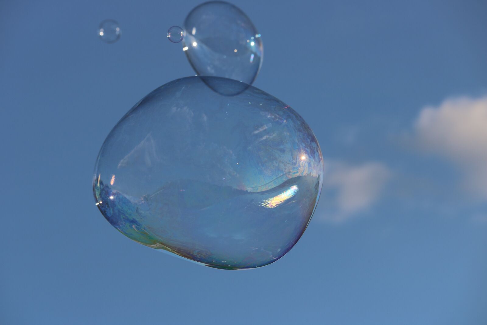 Canon EOS 760D (EOS Rebel T6s / EOS 8000D) sample photo. Bubble, sky, soap photography
