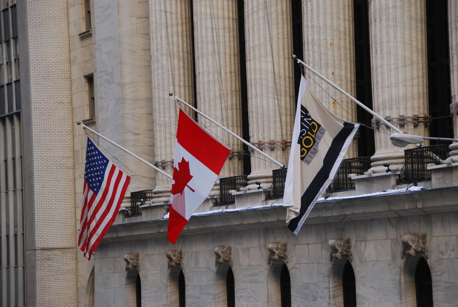 Nikon D80 sample photo. New york, flags, building photography
