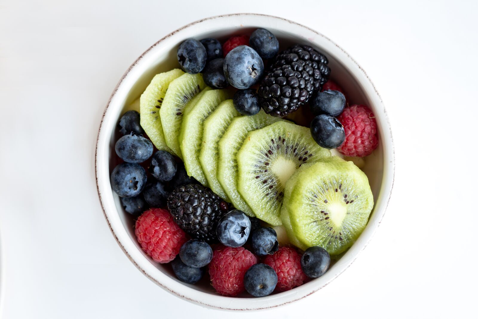 Canon EOS 700D (EOS Rebel T5i / EOS Kiss X7i) sample photo. Breakfast, fruit, a bowl photography