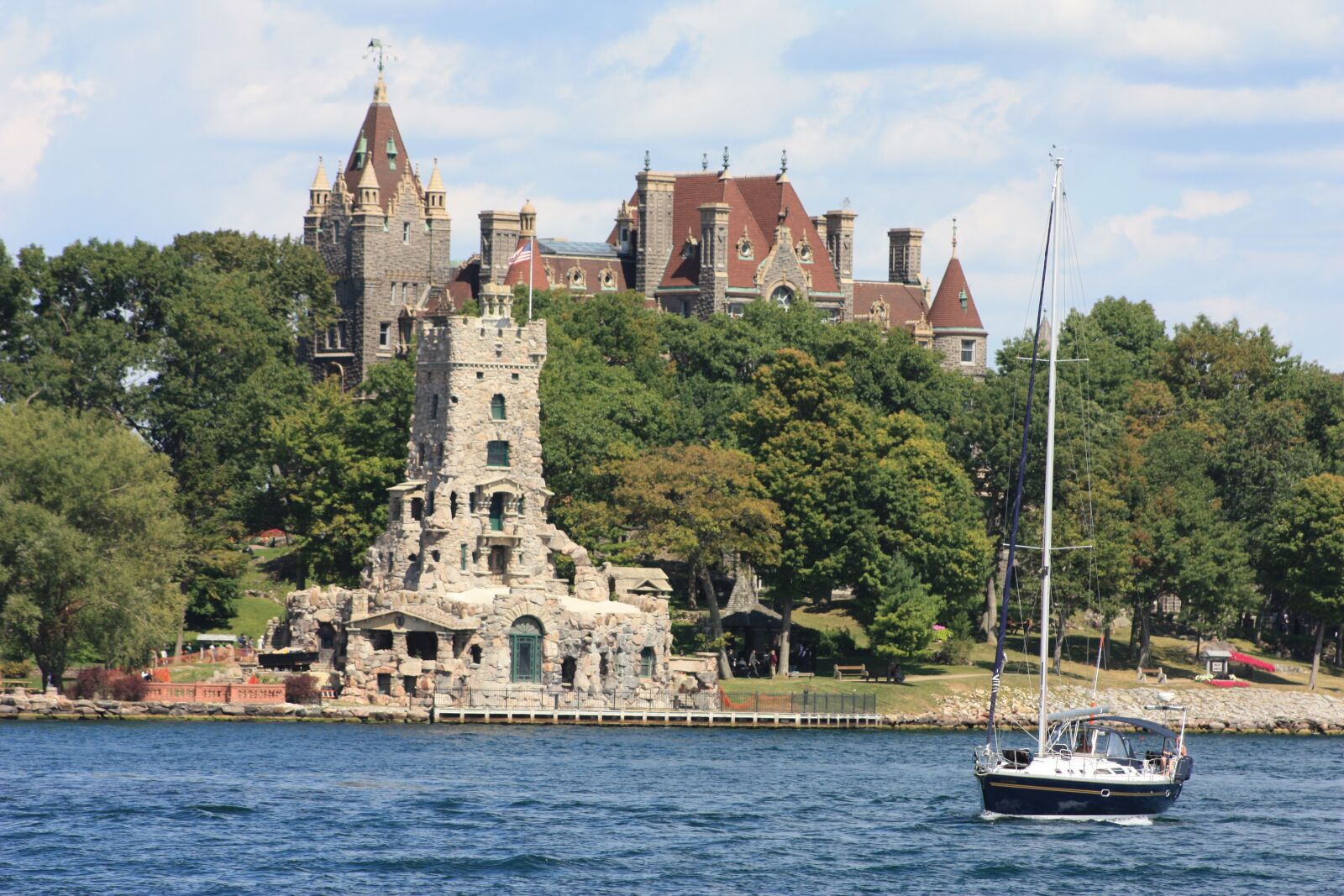 Canon EOS 450D (EOS Rebel XSi / EOS Kiss X2) sample photo. Heart island, boldt castle photography