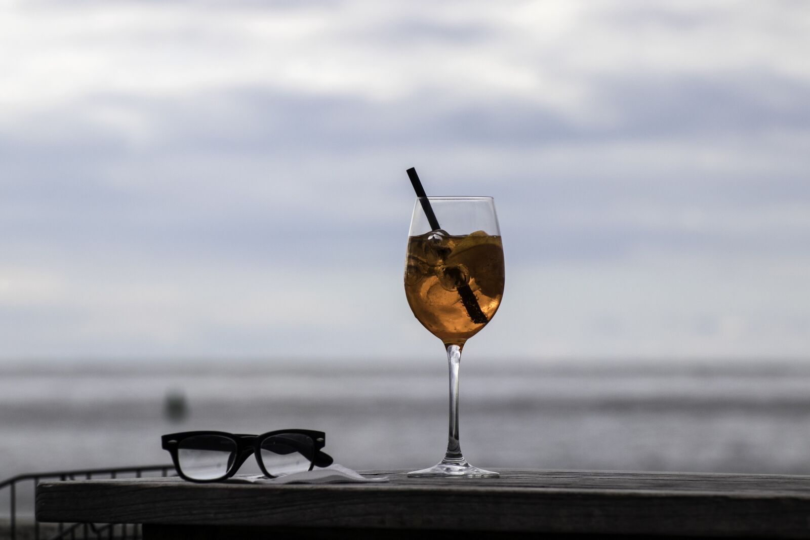Canon EOS 80D sample photo. Cocktail, sea, glasses photography