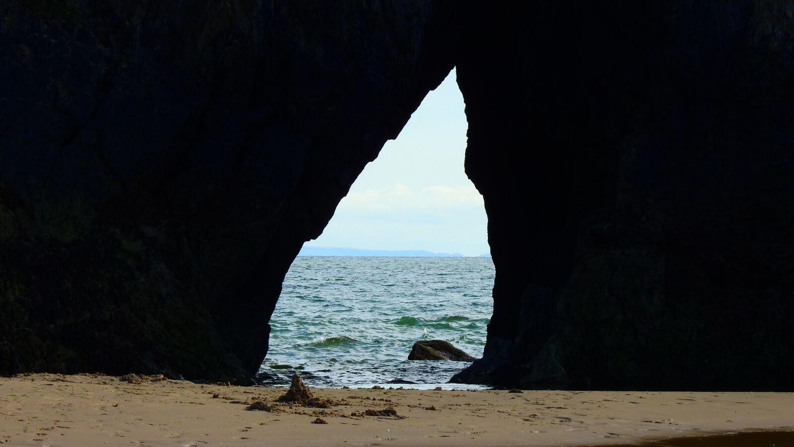 Nikon Coolpix P900 sample photo. Rock, sea, landscape photography