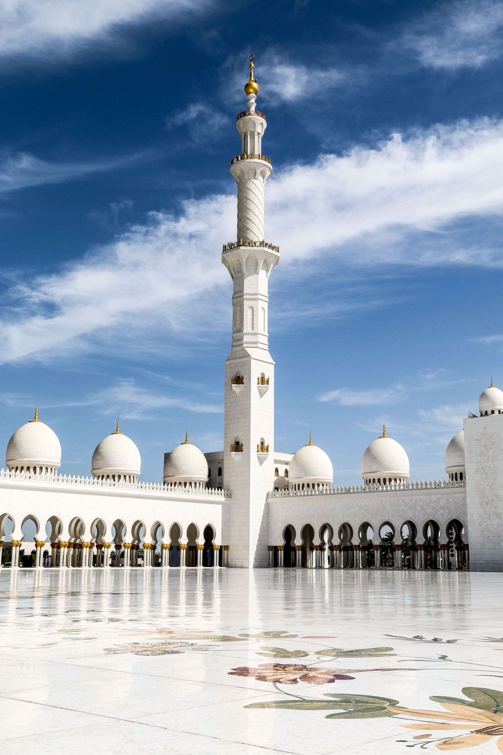 Canon EOS 70D + Canon EF 24-105mm F4L IS USM sample photo. Mosque, abu dhabi, white photography