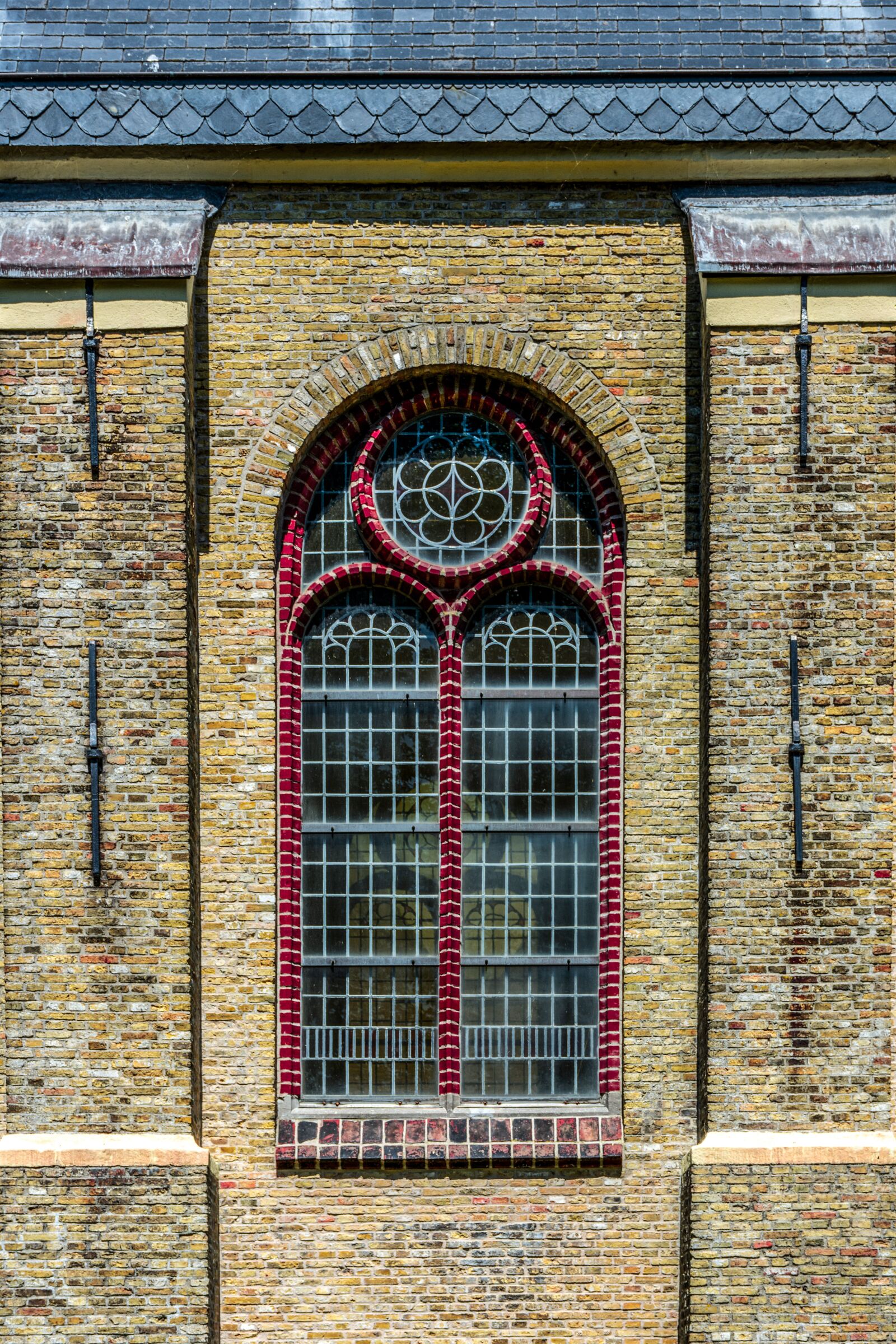 Nikon D7200 sample photo. Church, window, architecture photography