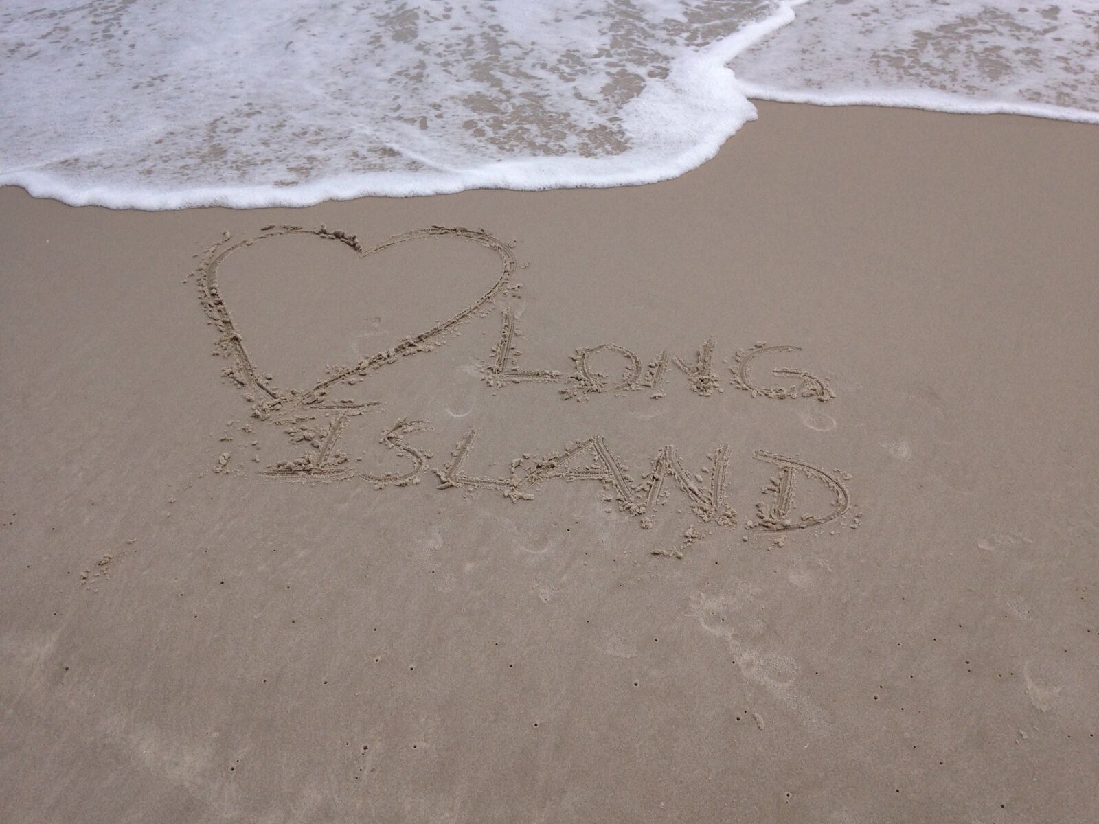 iPhone 5c back camera 4.12mm f/2.4 sample photo. Sand, writing in sand photography