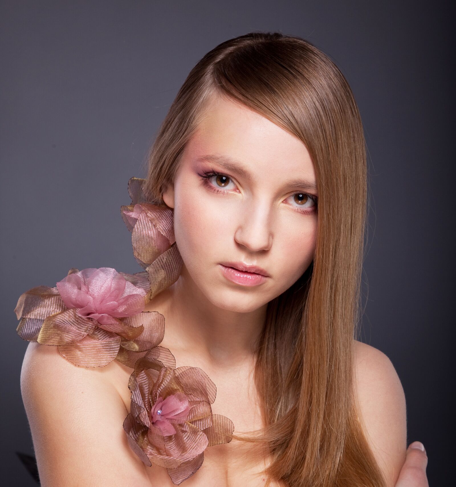 Canon EOS 5D Mark II sample photo. Woman, portrait, young photography