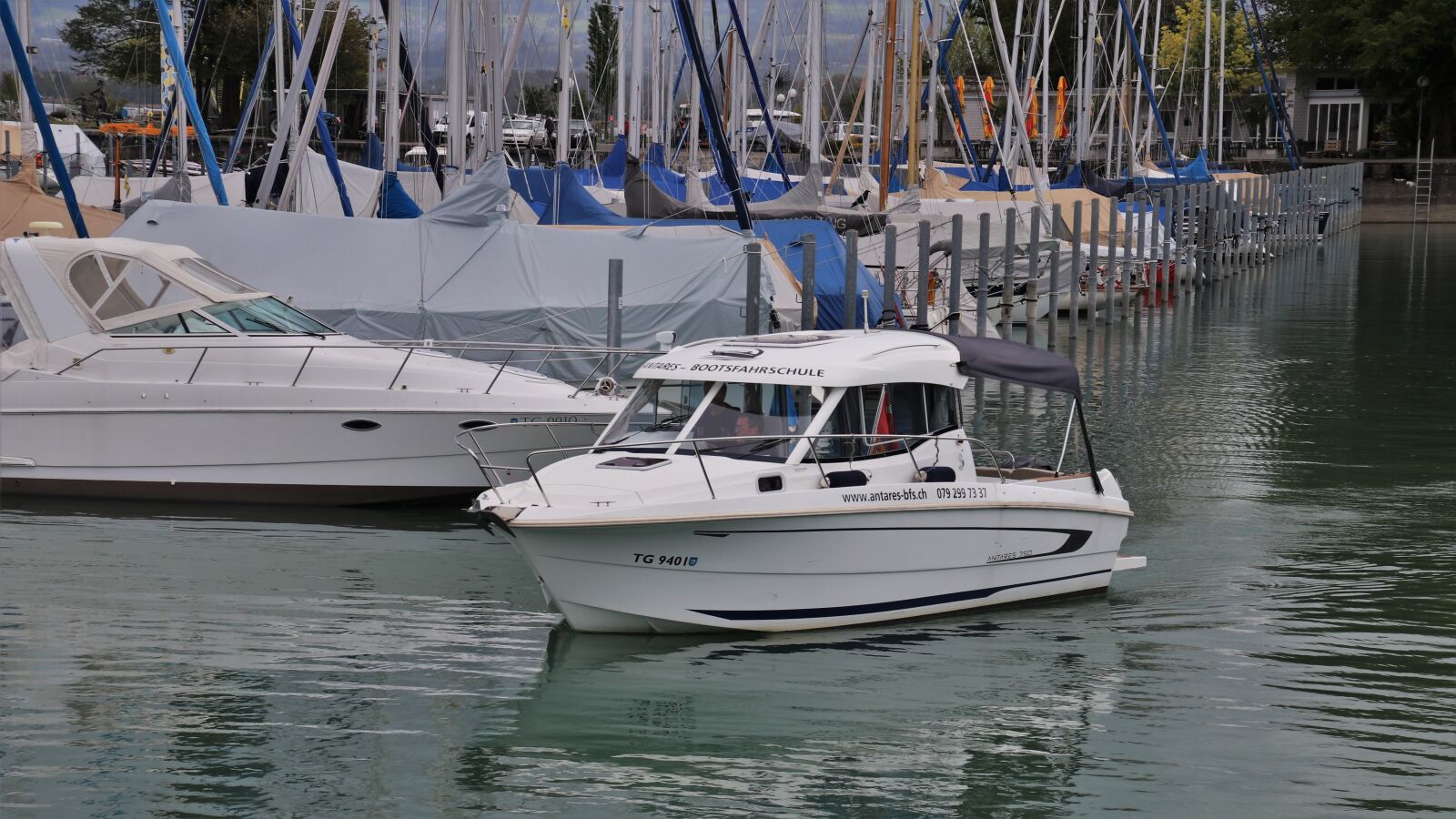 Canon EOS 80D sample photo. Haven, water, beach photography