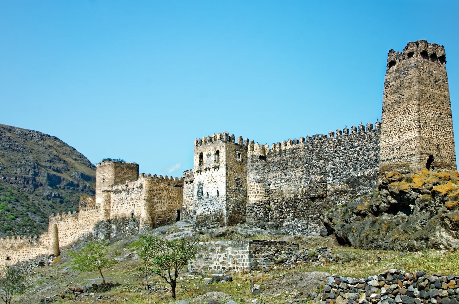 Nikon D7000 sample photo. Georgia, khertvisi fortress, castle photography