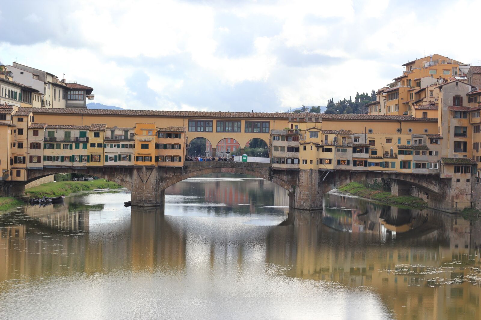 Canon EOS 550D (EOS Rebel T2i / EOS Kiss X4) sample photo. Florence, old bridge photography