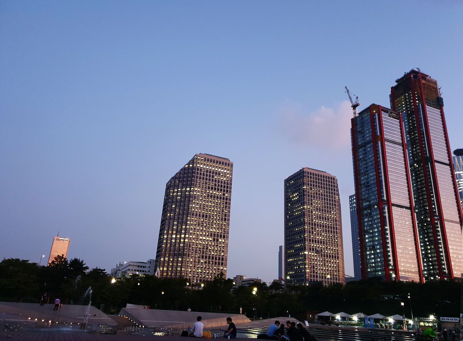 Samsung Galaxy S10 sample photo. Seoul, yeouido, city photography