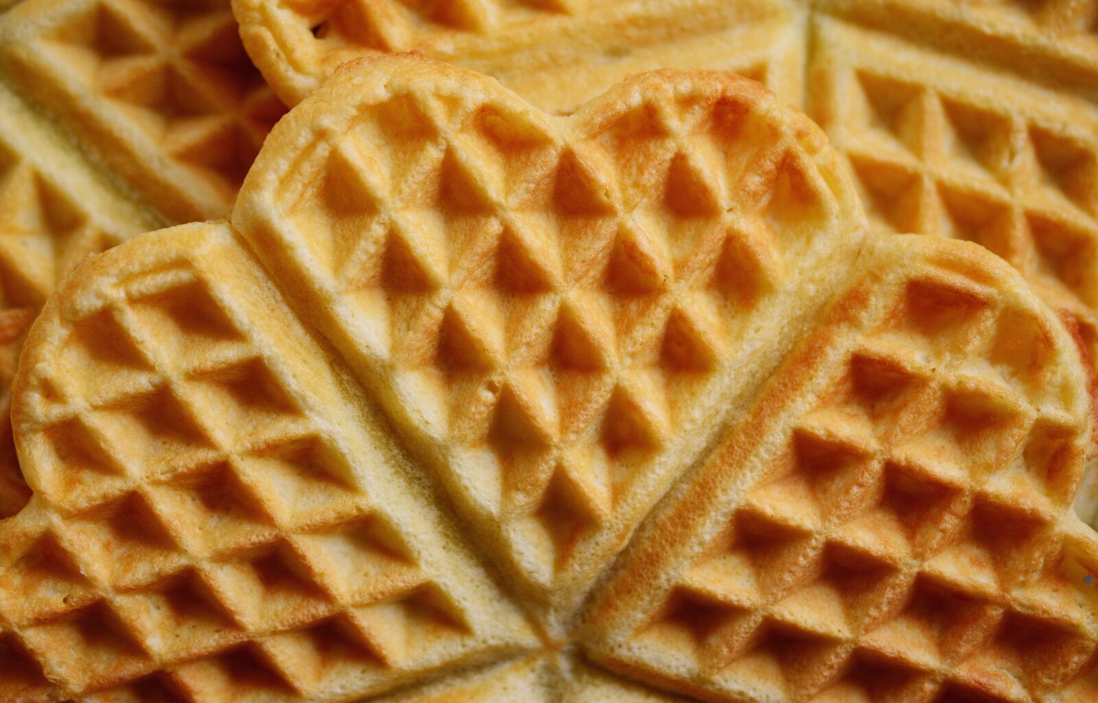 Nikon D5200 sample photo. Waffles, waffle heart, cake photography