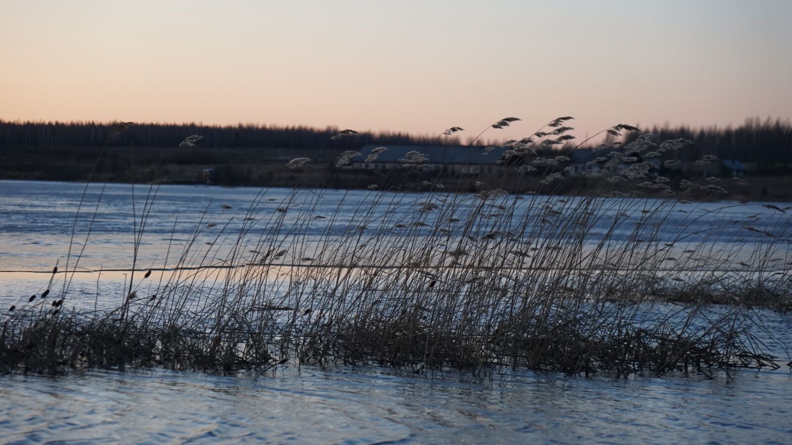 Sony Vario-Tessar T* E 16-70mm F4 ZA OSS sample photo. Nature, landscape, sky photography