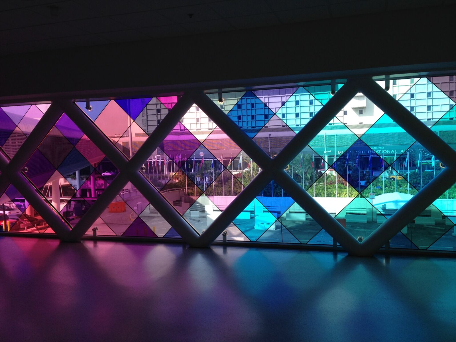 iPhone 5c back camera 4.12mm f/2.4 sample photo. Miami, airport, art photography
