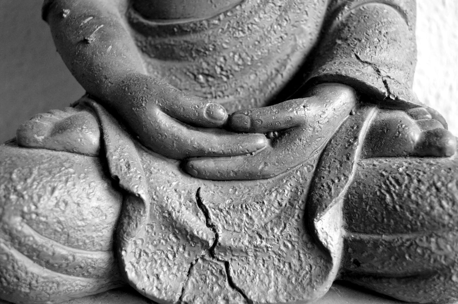 Nikon D5100 sample photo. Buddha, hands, statue photography