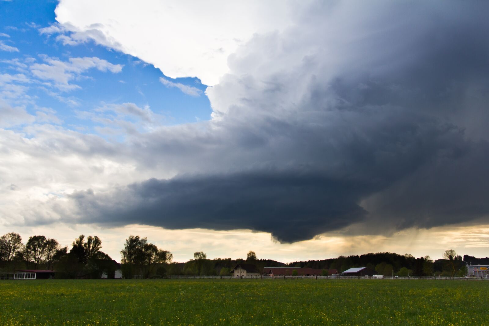 Canon EF-S 17-85mm F4-5.6 IS USM sample photo. Thunderstorm, nature, super cell photography