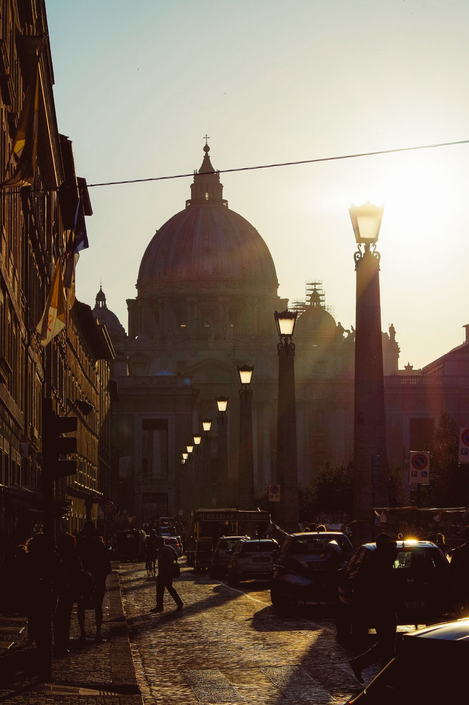 Pentax K-30 sample photo. Rome, sun, light photography