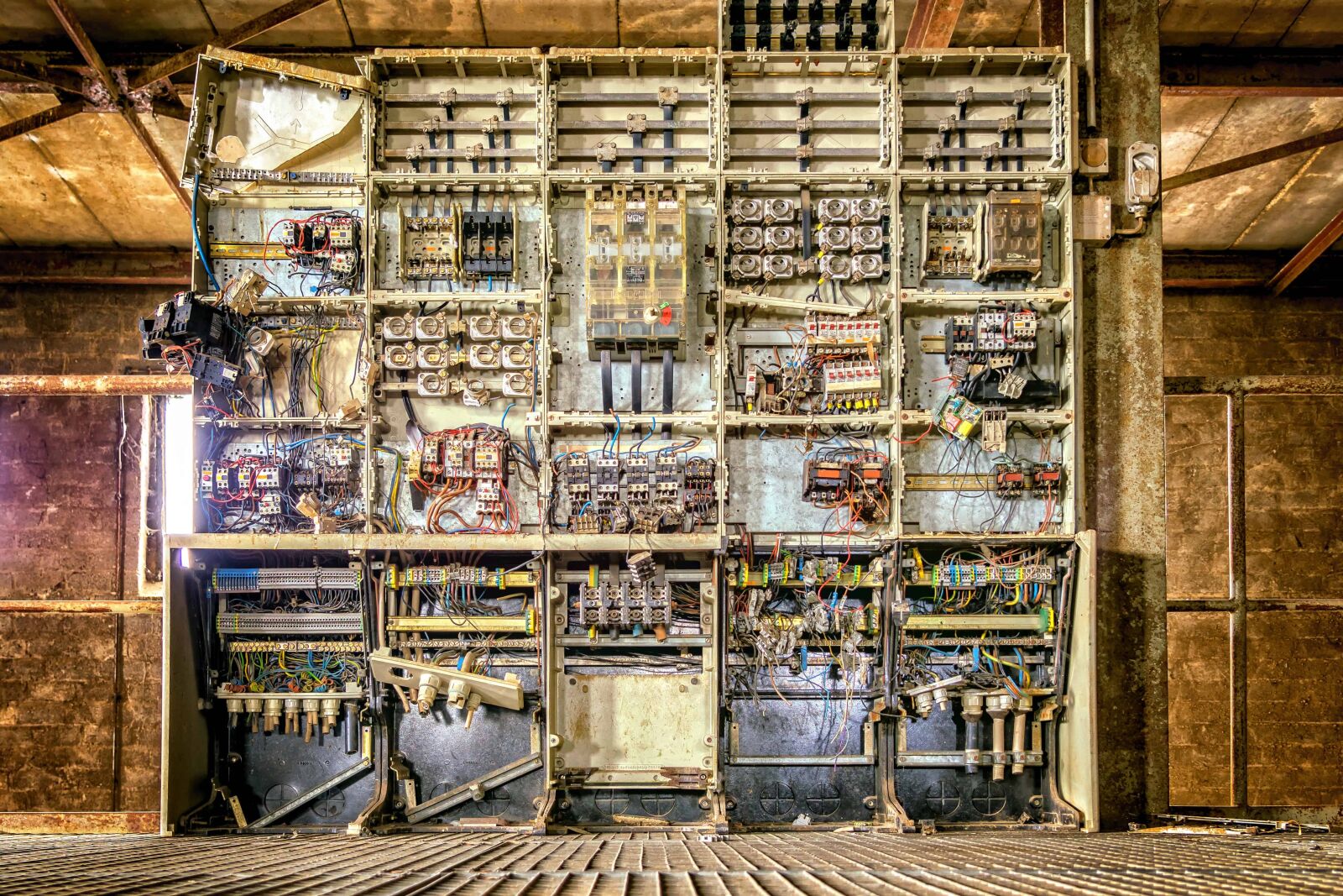 Nikon D3300 sample photo. Factory, electricity, cable, switch photography