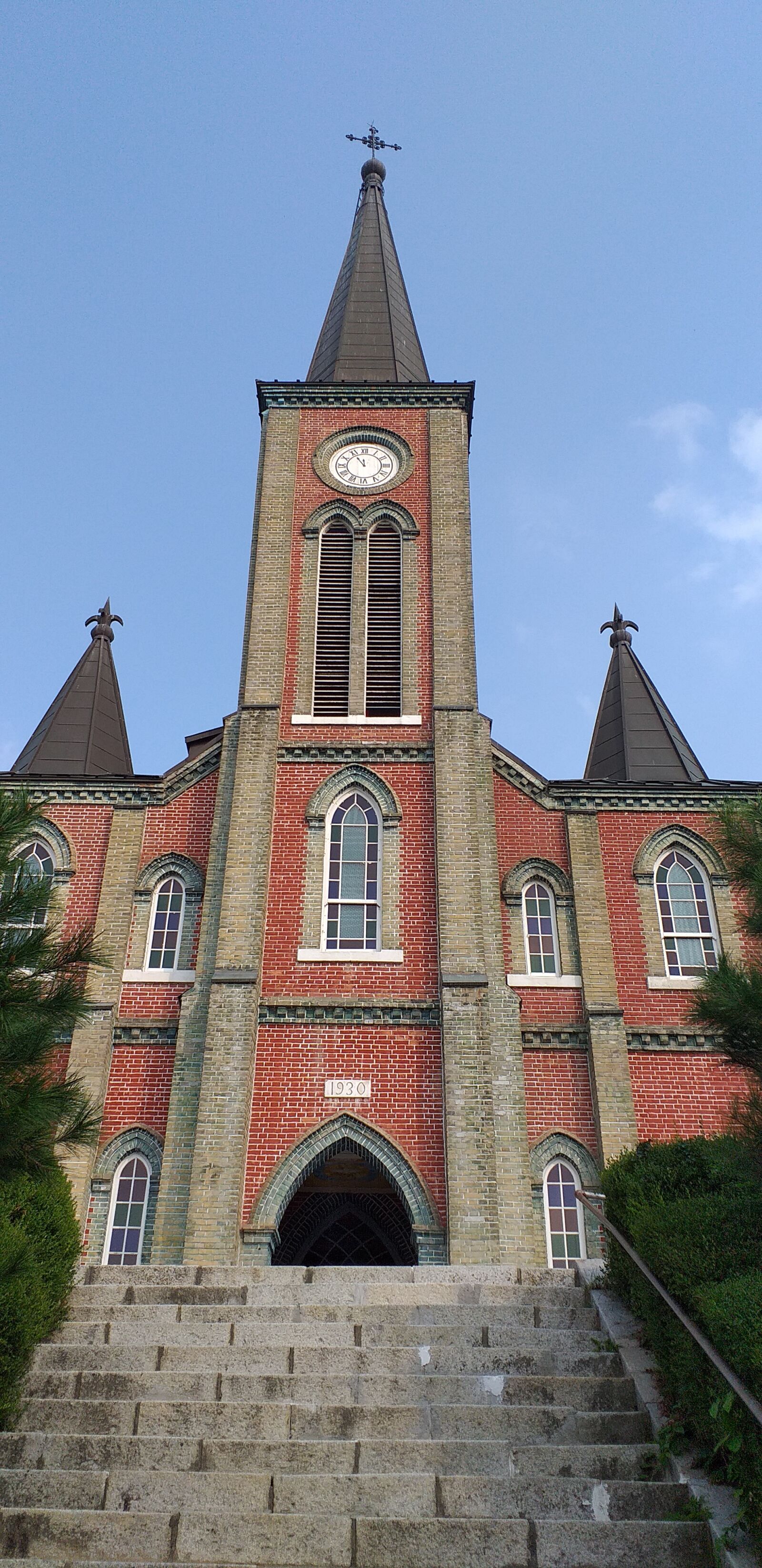 Samsung Galaxy J4+ sample photo. Cathedral, sense valley cathedral photography