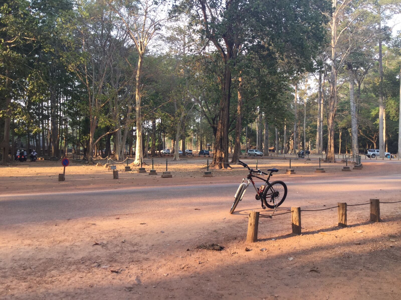 Apple iPad mini 4 sample photo. Angkorthom, cambodia, bayon photography