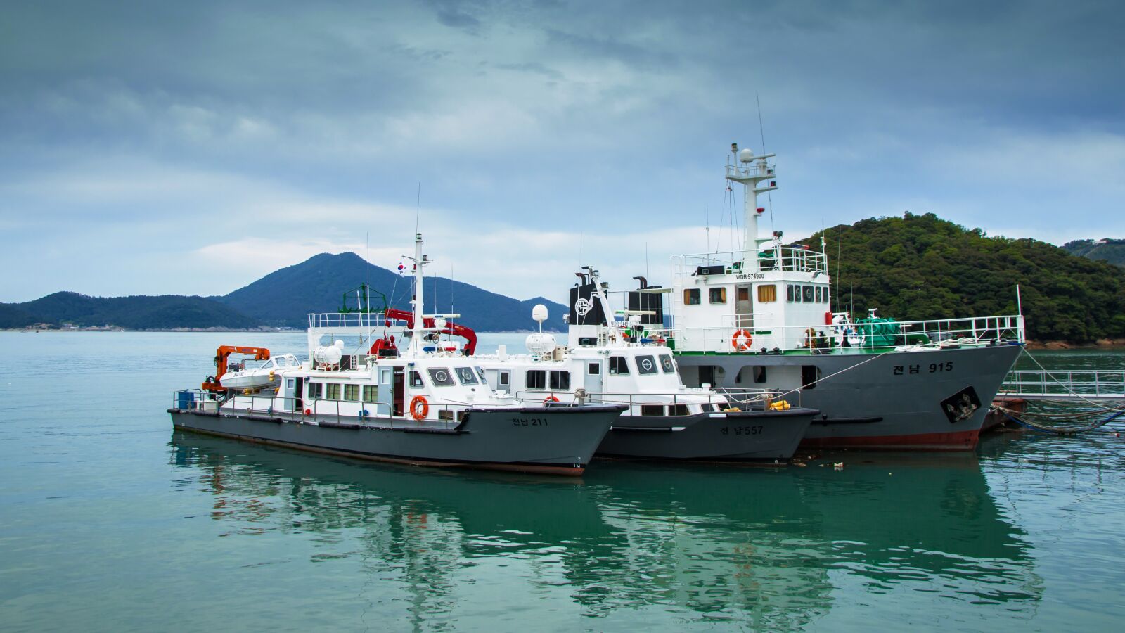 Canon EOS 70D sample photo. Ship, travel, water photography