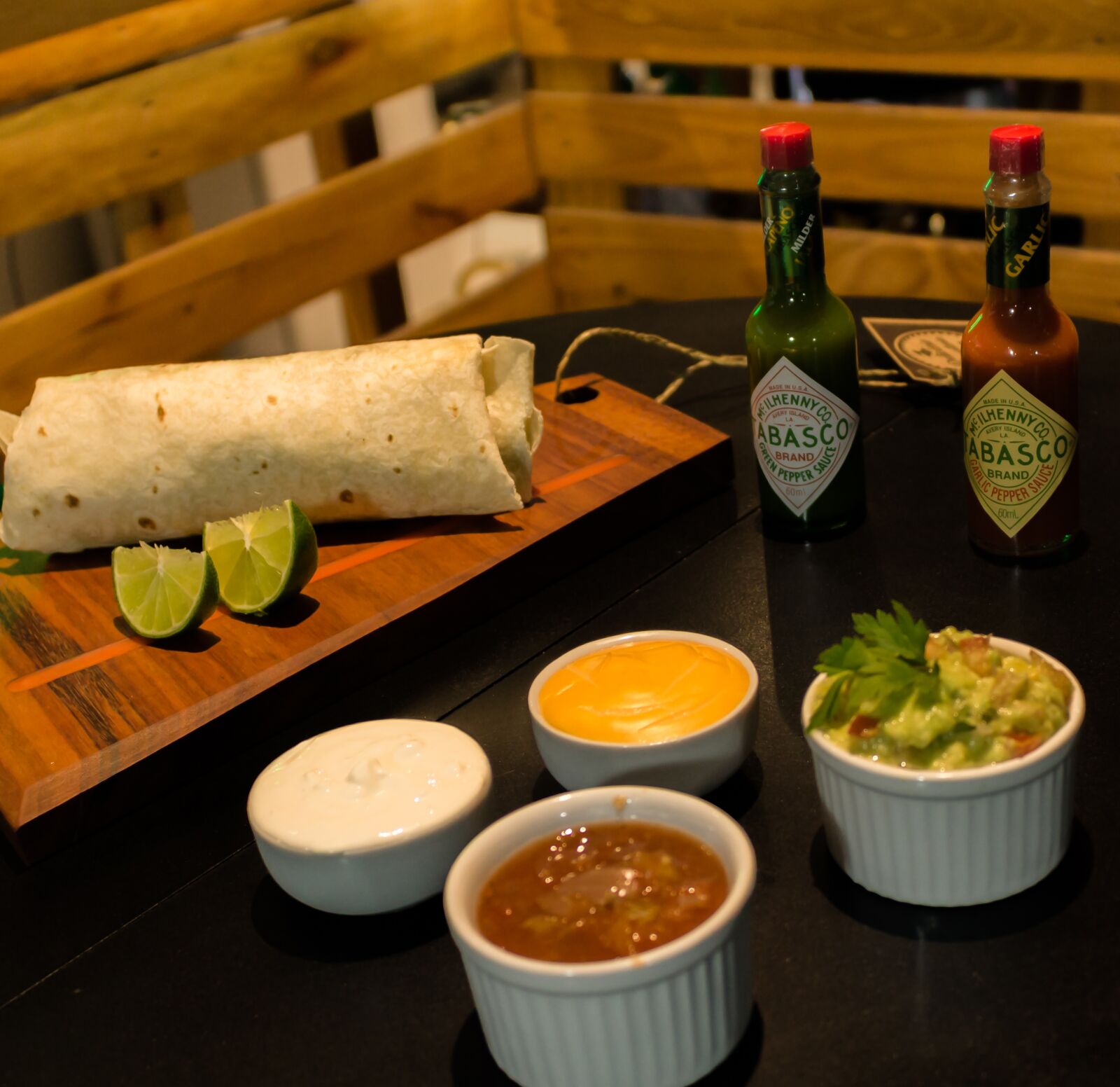 Canon EOS 1200D (EOS Rebel T5 / EOS Kiss X70 / EOS Hi) sample photo. Mexican food, gastronomy, food photography