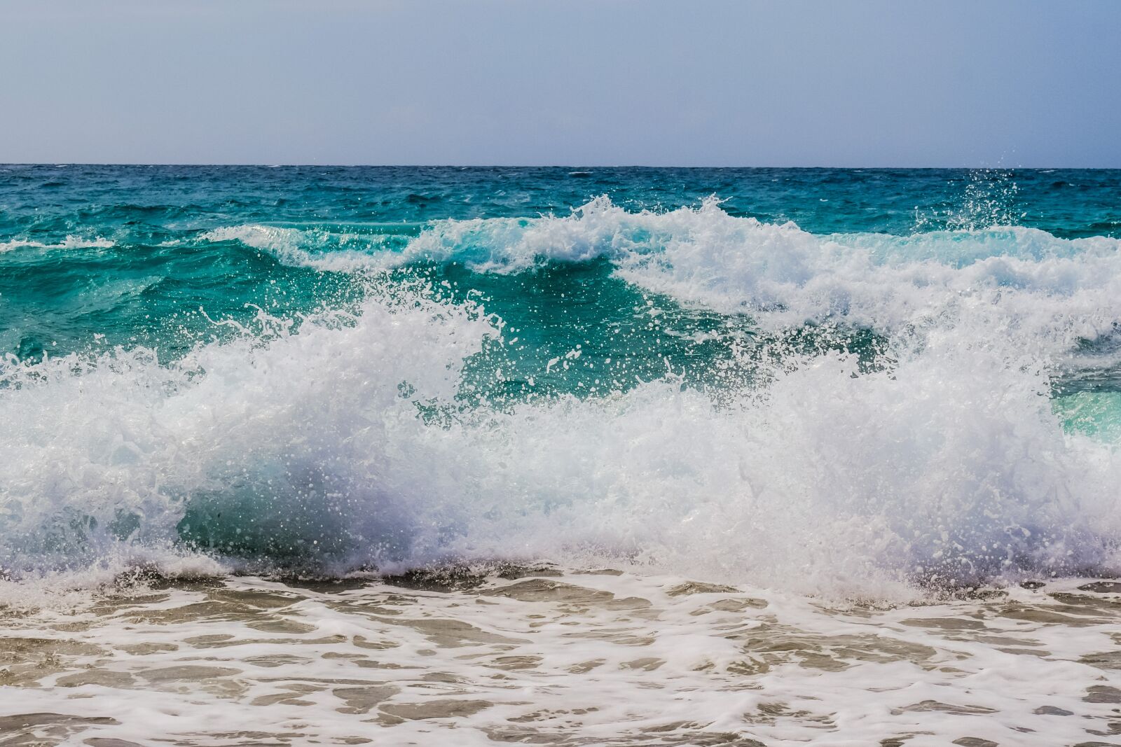 Nikon D3300 sample photo. Wave, smashing, foam photography
