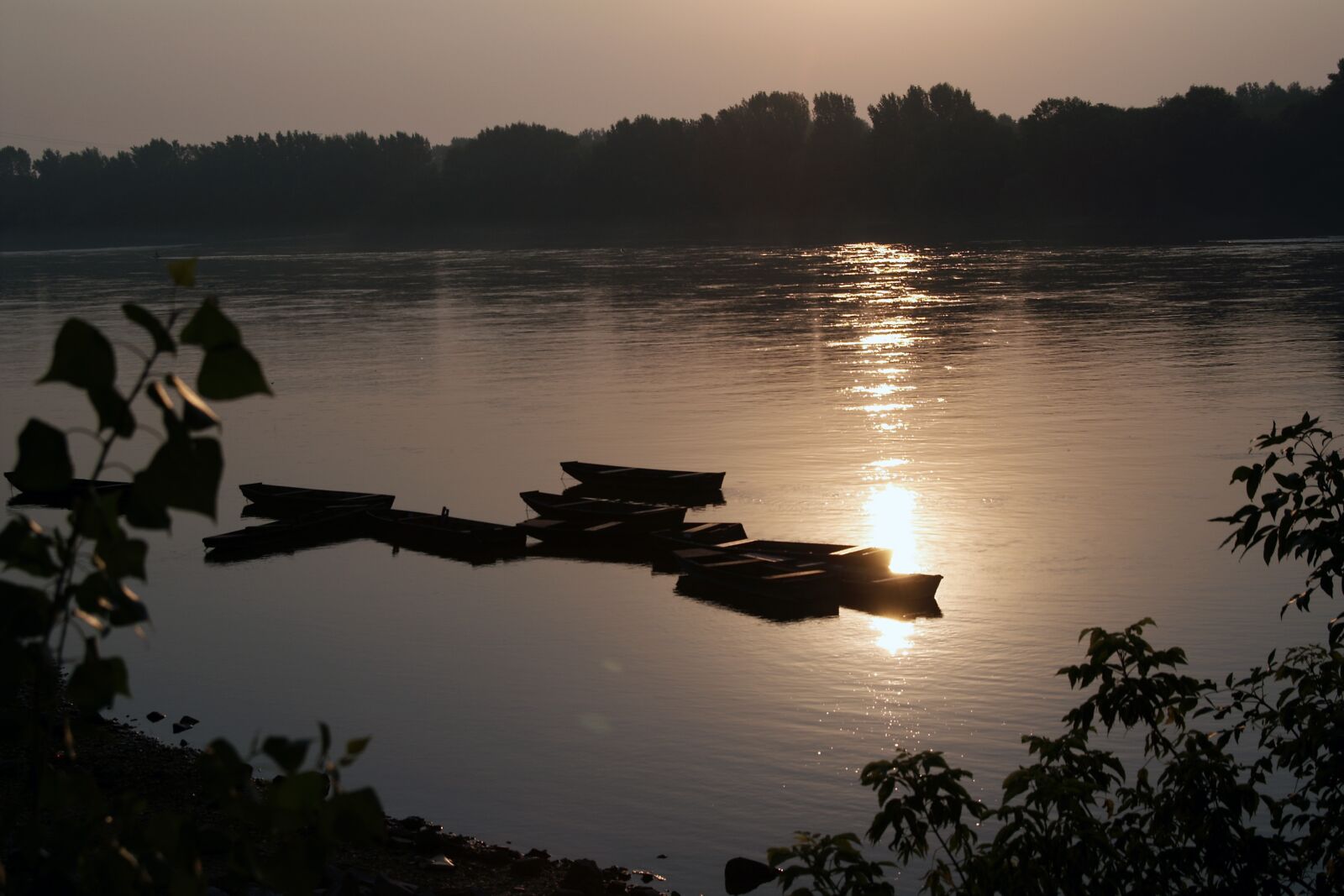 KONICA MINOLTA DYNAX 7D sample photo. Hungary, danube, river photography