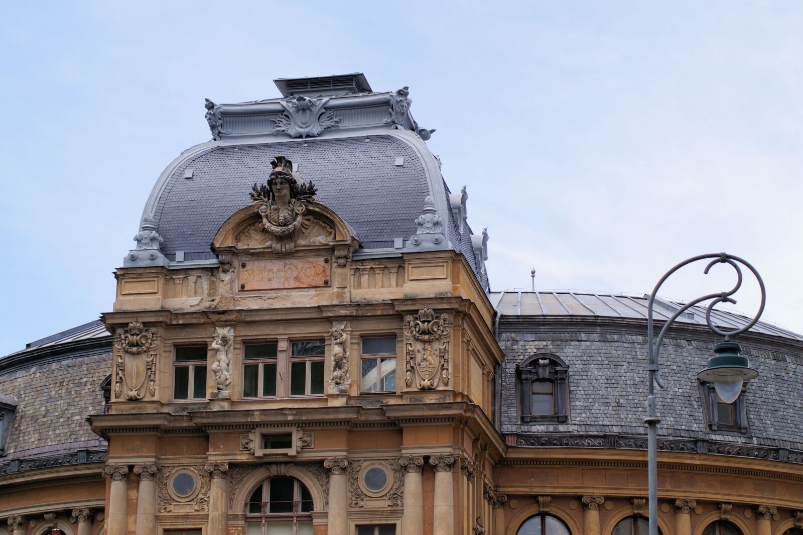 Sony SLT-A58 sample photo. Art nouveau, opera, baroque photography