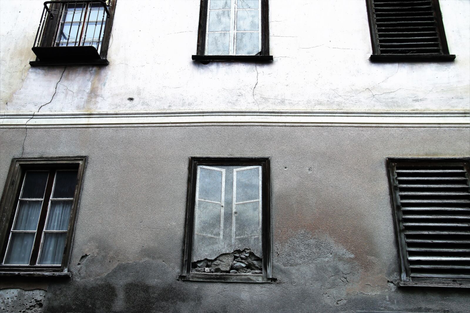 Canon EOS 80D sample photo. Kamienica, monument, window photography