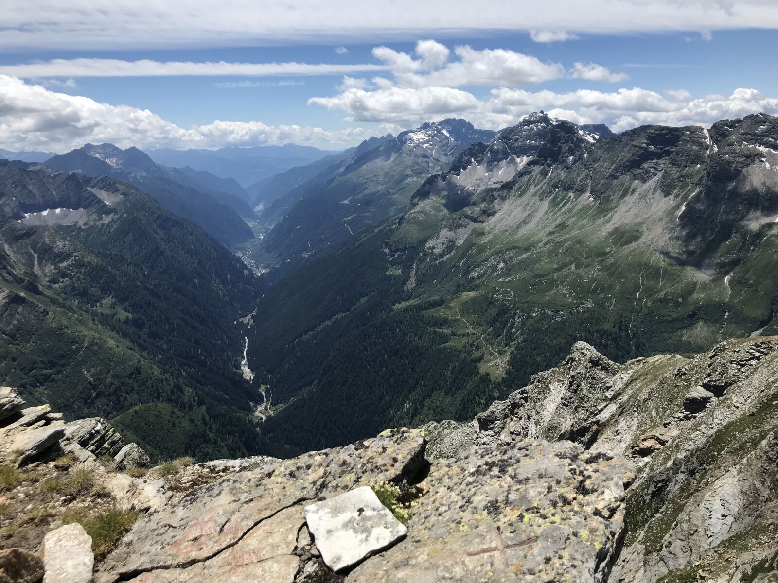 iPhone 7 back camera 3.99mm f/1.8 sample photo. Panorama from the rodond photography
