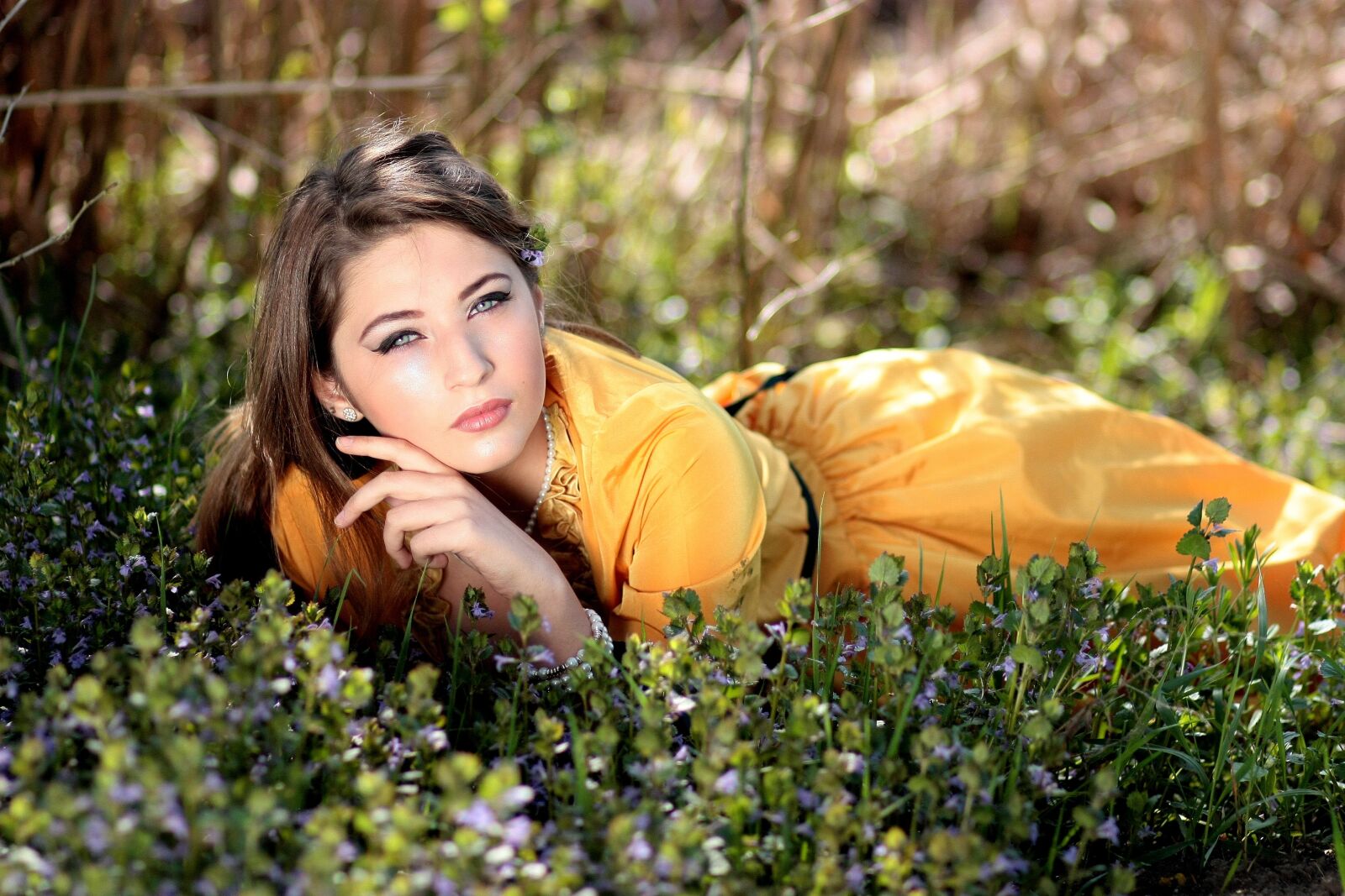 Canon EOS 450D (EOS Rebel XSi / EOS Kiss X2) sample photo. Girl, blue eyes, seductive photography