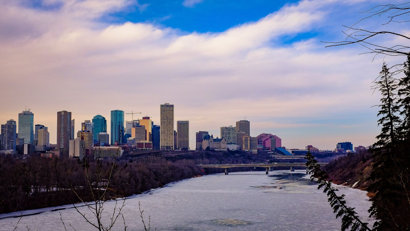 Fujifilm X100T sample photo. City, edmonton, downtown photography