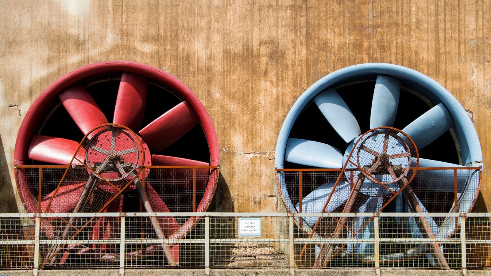 Canon EOS 80D sample photo. Fan, paddle-wheel, duisburg photography