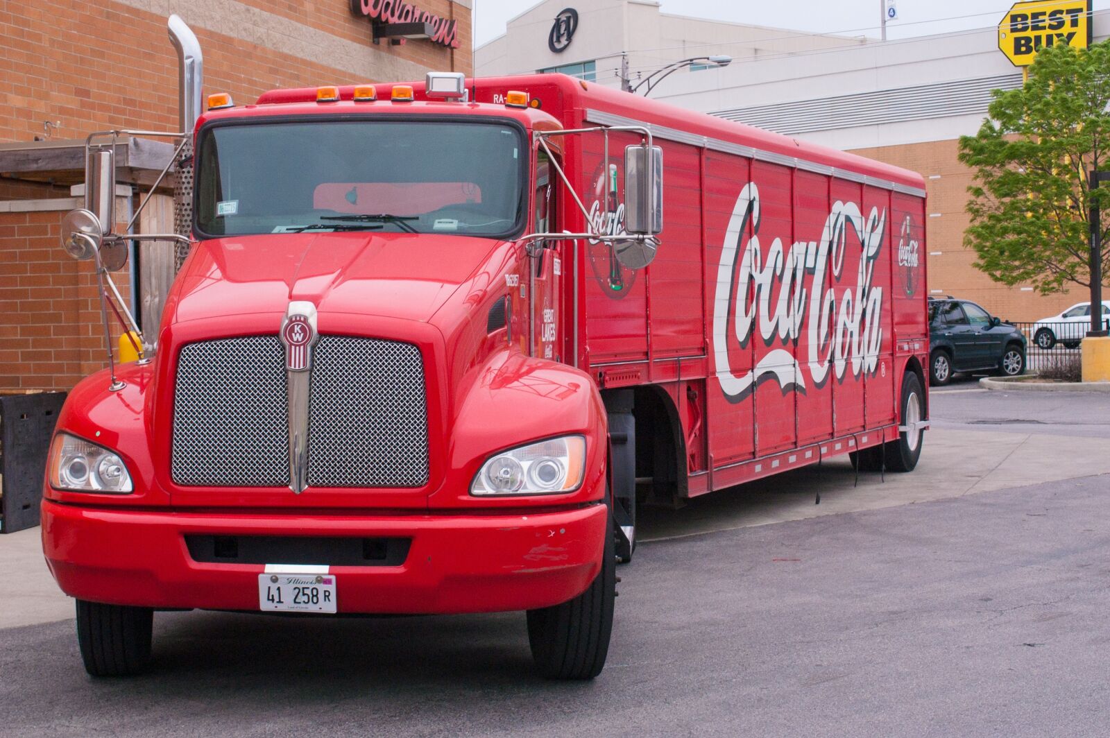 Nikon D100 sample photo. Truck, red, coca-cola photography