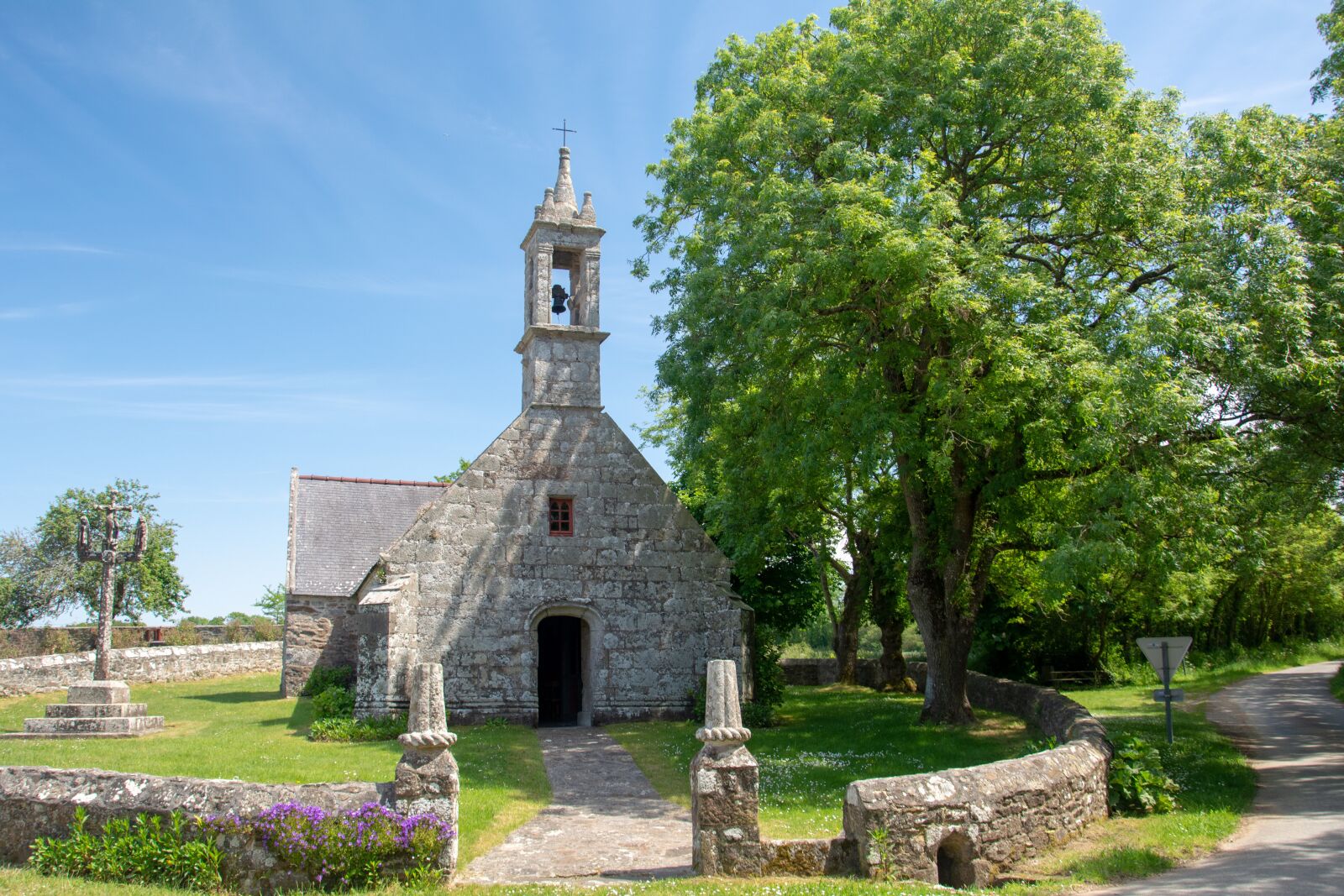 Nikon D5200 sample photo. Religion, france, church photography
